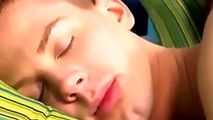 Young amateurs kyler ash and andrew austen anal breed enduring