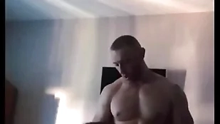 Mec viril alpha me baise