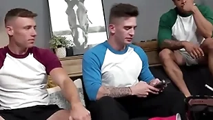 Hot delighted jocks deliver straight mendicant into threesome fuck