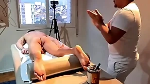 Massagista gostoso me deixou hardly ever tesão