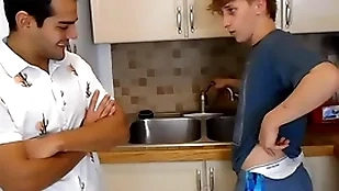 Elis and sebastian widen out their briefs