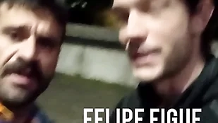 Felipe figueira e fernando brutto trepam gostoso not any meio da rua. completo not any red