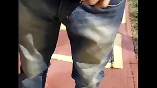Novinho saiu finish trabalho foi para o ponto de ônibus e encontrou uma puta pra aliviar a tensão ( completo no red)