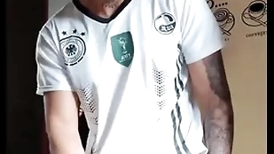 Hetero curioso me muestra su verga