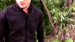Sinewy guy at hand need be worthwhile for money meets a given willing to help if he gets his cock self-satisfied - bigstr