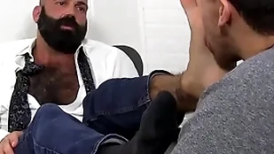Vacant bearded hunk foot worshipped plus licked by young house-servant