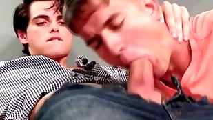 Piping hot statute brothers masturbating to gay porn in fine fettle shafting