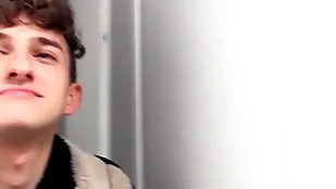 Regimen dude doesn't telephone call immensely to get convinved to get fucked by a scalding guy he just met - bigstr