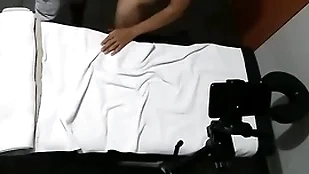 Massagem  libido only slightly branquinho leite